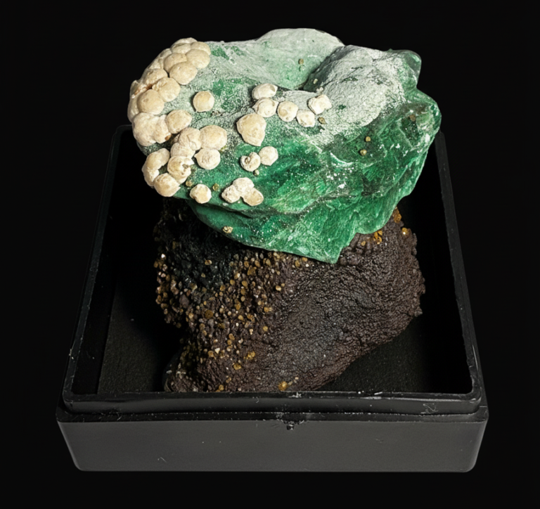 SOLD MMS 59 P1598 Calcite and Chrysocolla on Malachite after Azurite, with Wulfenite