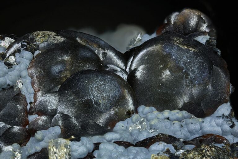 MMS 59 P1608 Chabazite, Siderite, Montmorillonite, Narre Warren, Victoria