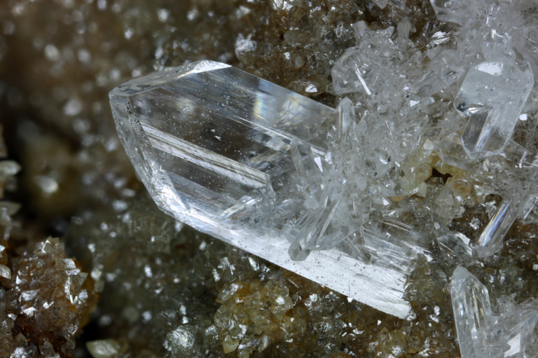 MMS 59 P1638 Cerussite, Smithsonite, Broken Hill, New South Wales